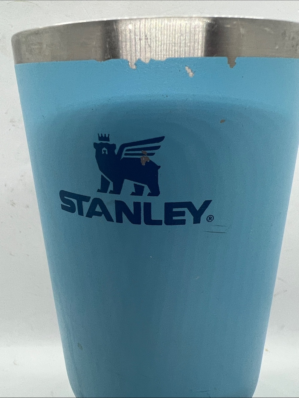 Stanley Cup 40oz Quencher Tumbler Preowned - Picture 4 of 7